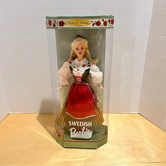 1999 Swedish Barbie Dolls of the World Collector Edition Doll Mattel NEW IN BOX - Picture 1 of 8